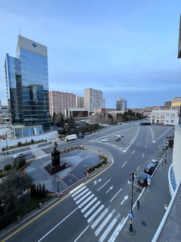 Apartamento T3 em Nasimi, Azerbaijan N.º 1823