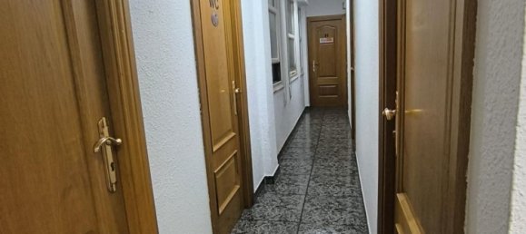 8 bedrooms Apartment in Logrono, Spain No. 162769 6