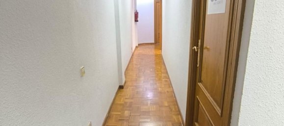 8 bedrooms Apartment in Logrono, Spain No. 162769 7