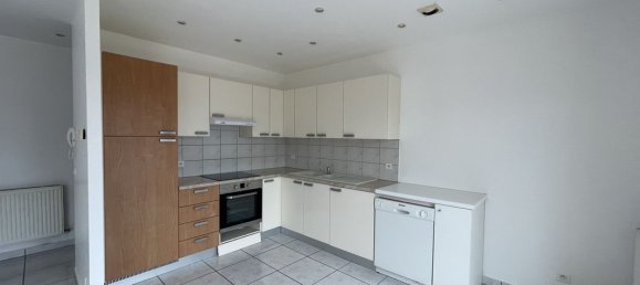 517m² Garage in Werentzhouse, France No. 214145 3