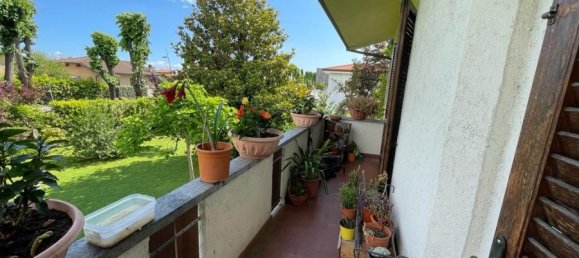 5 bedrooms Villa in Forte dei Marmi, Italy No. 188651 4