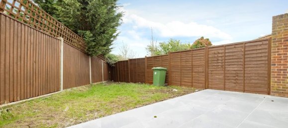 3 bedrooms Commercial property in Bushey, United Kingdom No. 6210 29