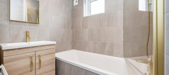 3 bedrooms Commercial property in Bushey, United Kingdom No. 6210 17