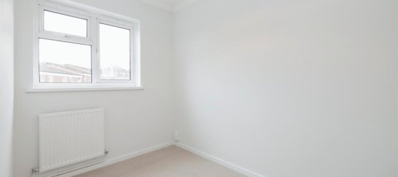 3 bedrooms Commercial property in Bushey, United Kingdom No. 6210 12