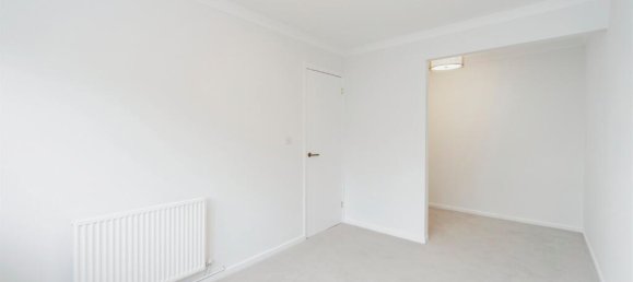 3 bedrooms Commercial property in Bushey, United Kingdom No. 6210 9