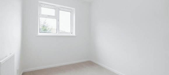 3 bedrooms Commercial property in Bushey, United Kingdom No. 6210 11