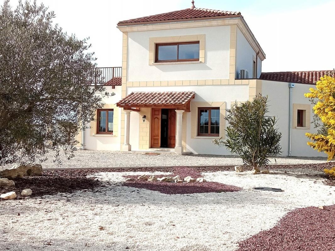 5 bedrooms Villa in Beaupuy, France No. 191484