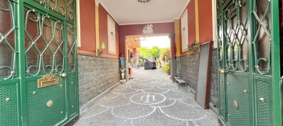 10 rooms Villa in Mugnano di Napoli, Italy No. 207327 4
