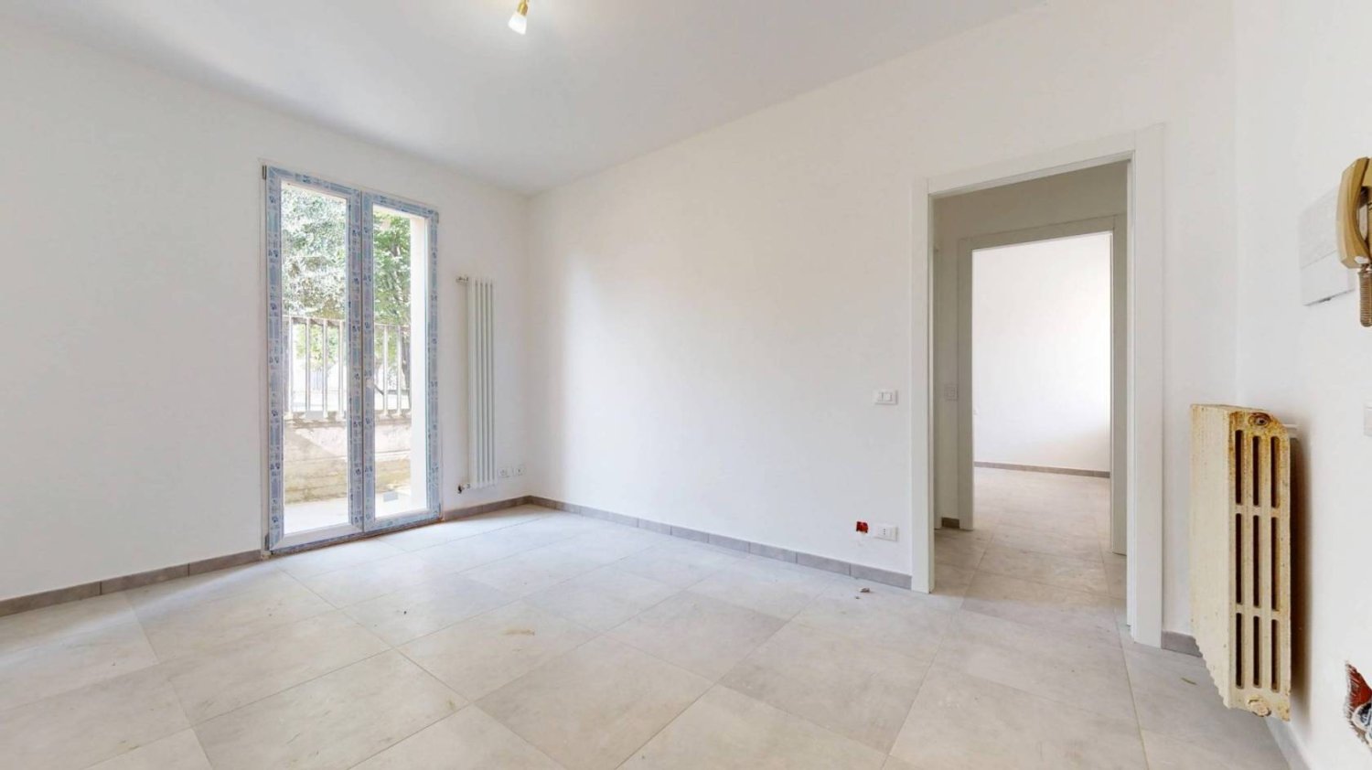 1 bedroom Apartment in Seregno, Italy No. 2184