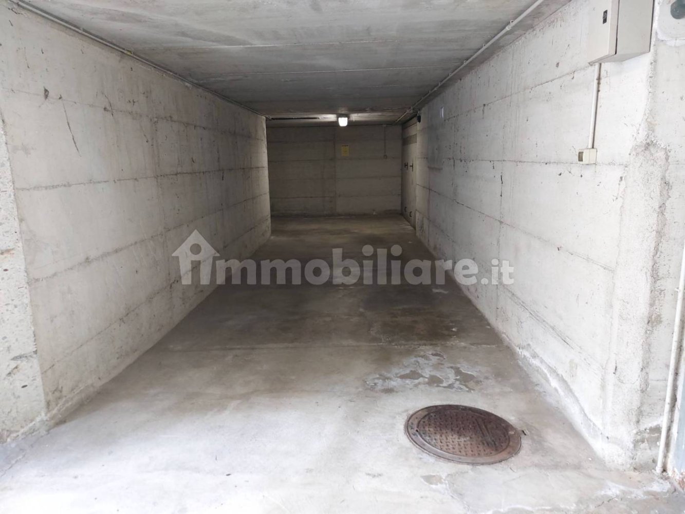 15m² Garage in Poggiridenti, Italy No. 299094
