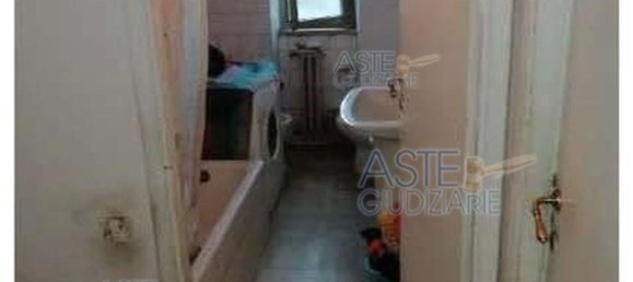 5 rooms Apartment in Rome, Italy No. 283088 24