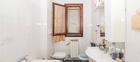 3 bedrooms House in Carpiano, Italy No. 277057 17