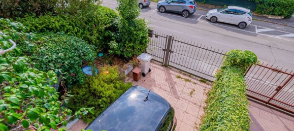 3 bedrooms House in Carpiano, Italy No. 277057 12