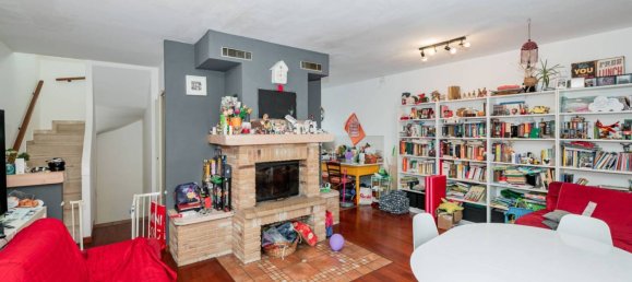 3 bedrooms House in Carpiano, Italy No. 277057 15