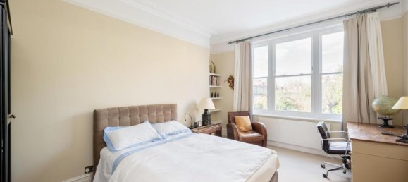 4 bedrooms House in London, United Kingdom No. 6951 12