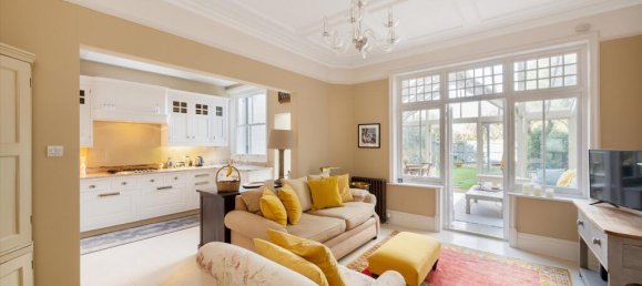 4 bedrooms House in London, United Kingdom No. 6951 7