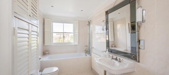 4 bedrooms House in London, United Kingdom No. 6951 23