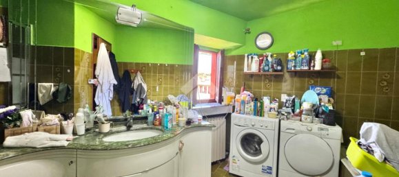 2 chambres Appartement à Madone, Italy No. 371443 5