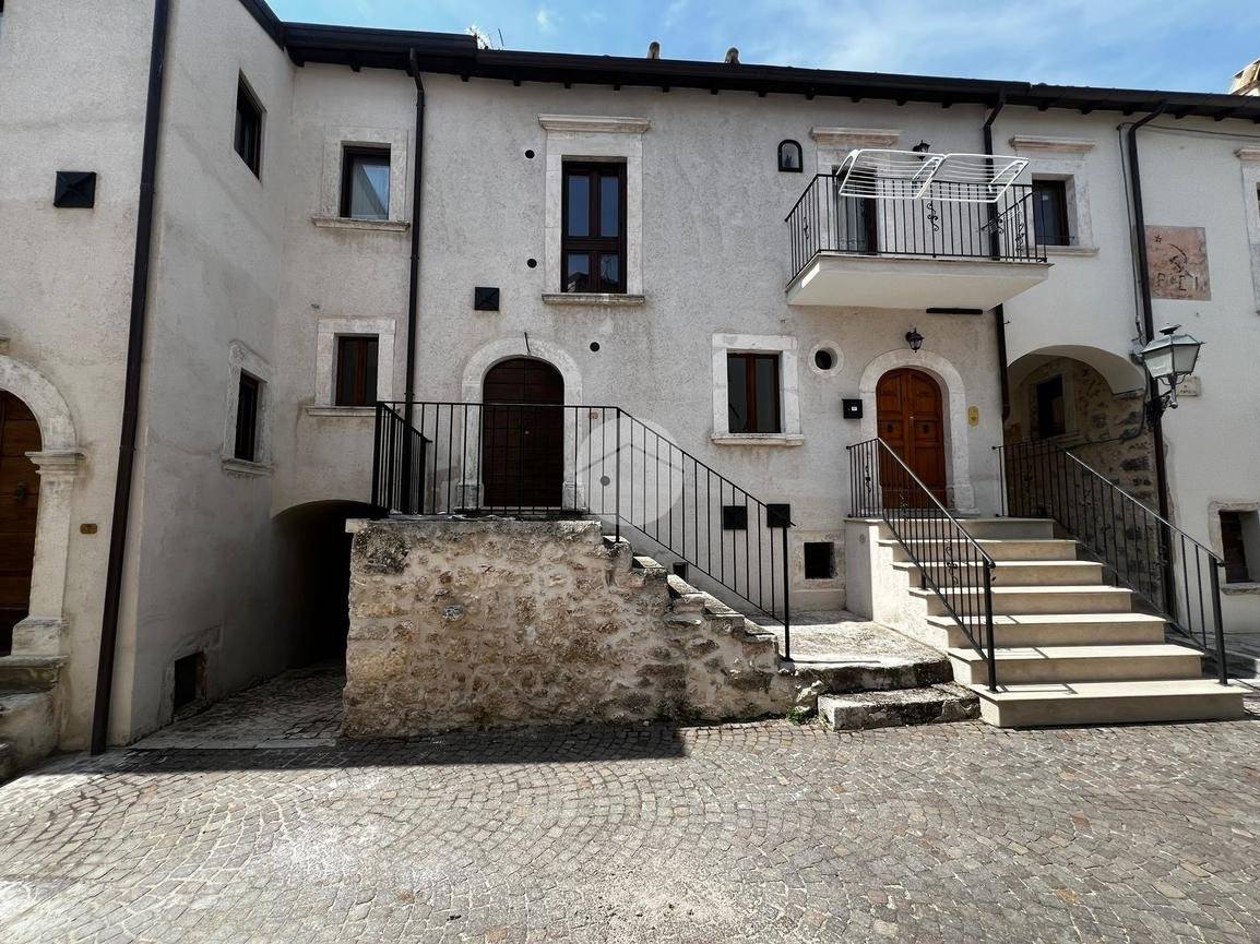 Apartamento de 1 dormitorio en Navelli, Italy No. 346930