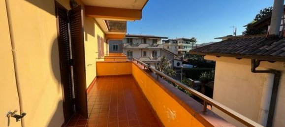 5 rooms Villa in Marano di Napoli, Italy No. 141889 7