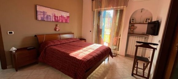 5 rooms Villa in Marano di Napoli, Italy No. 141889 2