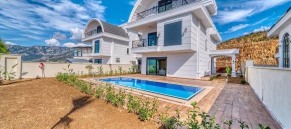 6 rooms Apartment in Kargicak, Turkey No. 22107 2