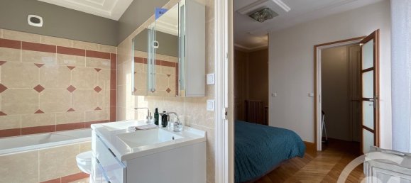 7 bedrooms House in Chartres, France No. 82268 21