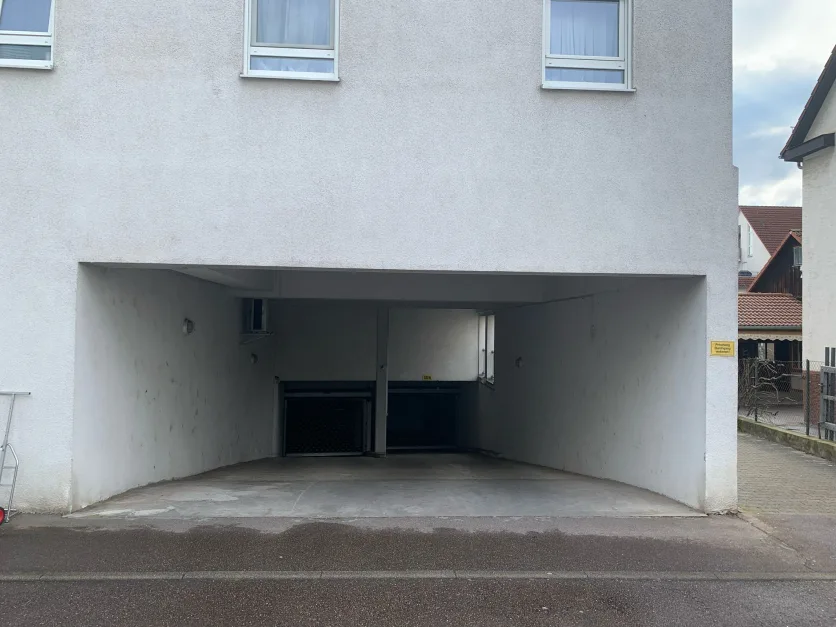 Estacionamiento en Goppingen, Germany No. 350800