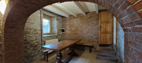 5 rooms House in Montese, Italy No. 301949 8