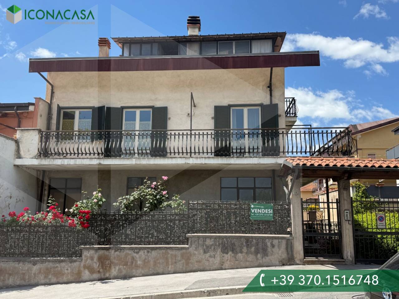 8 rooms Villa in Avezzano, Italy No. 34421