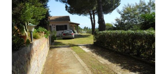 3 bedrooms Villa in Capoliveri, Italy No. 255059 8