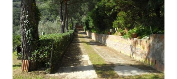 3 bedrooms Villa in Capoliveri, Italy No. 255059 3