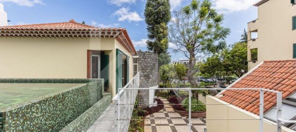 4 bedrooms Villa in Funchal, Portugal No. 146314 9