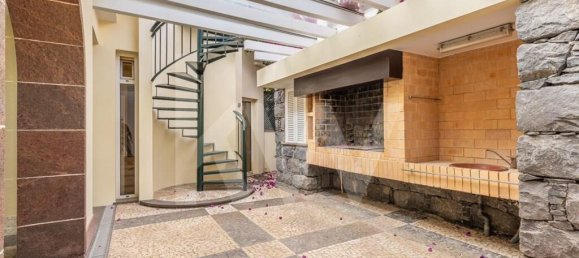 4 bedrooms Villa in Funchal, Portugal No. 146314 8