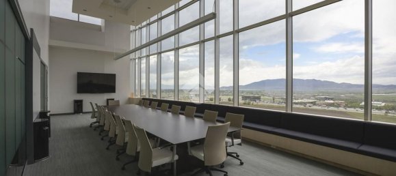 340m² Office in Verona, Italy No. 218238 2