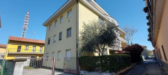 3غرفة شقة في Busto Arsizio, Italy رقم 1669 2