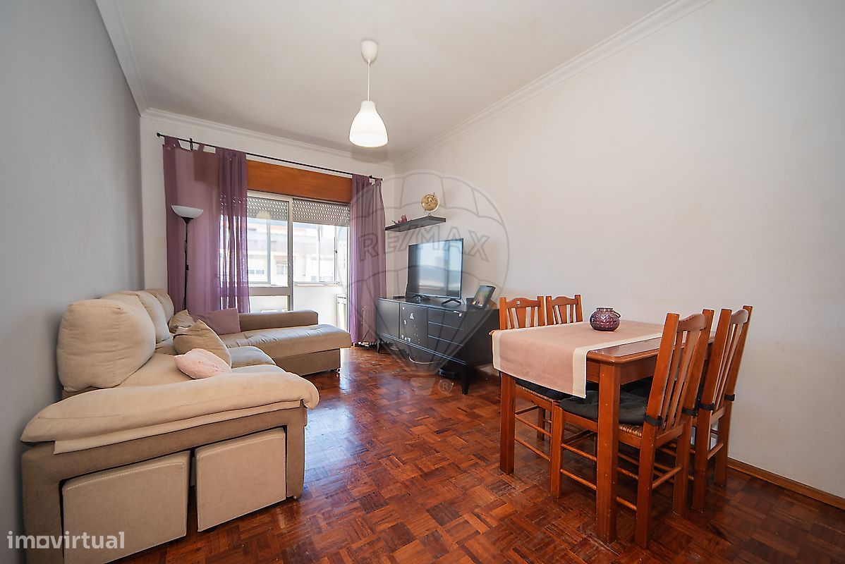 Apartamento T2 em Oeiras, Portugal N.º 328637