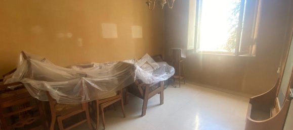 8-salle Maison à Bastia Umbra, Italy No. 151537 9