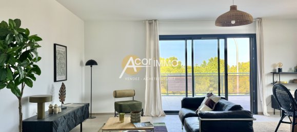 4 rooms Apartment in Six-Fours-les-Plages, France No. 339519 3