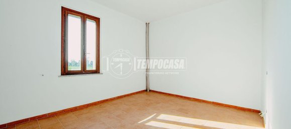 Casa de 3 habitaciónes en Valle Salimbene, Italy No. 310653 4