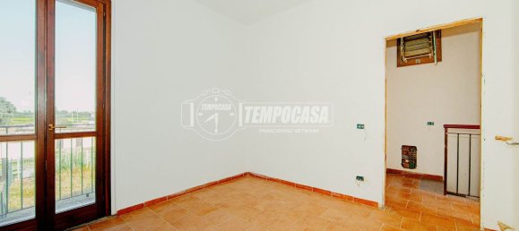 Casa de 3 habitaciónes en Valle Salimbene, Italy No. 310653 6