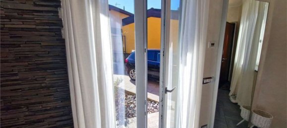 4 rooms Villa in Leggiuno, Italy No. 1622 7