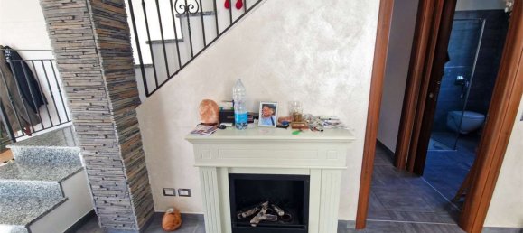 4 rooms Villa in Leggiuno, Italy No. 1622 13