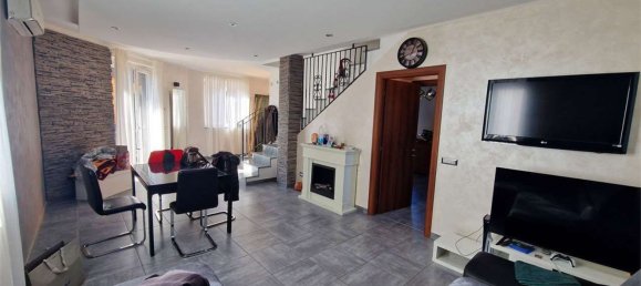 4 rooms Villa in Leggiuno, Italy No. 1622 4