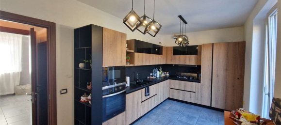 4 rooms Villa in Leggiuno, Italy No. 1622 19