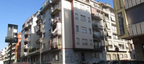 2 Schlafzimmer Wohnung in Turin, Italy, Nr. 326902 2