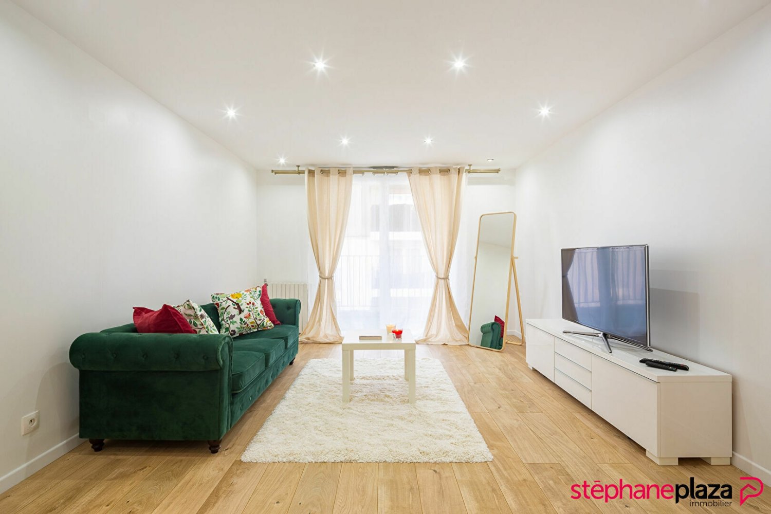 2 chambres Appartement à Argenteuil, France No. 151727