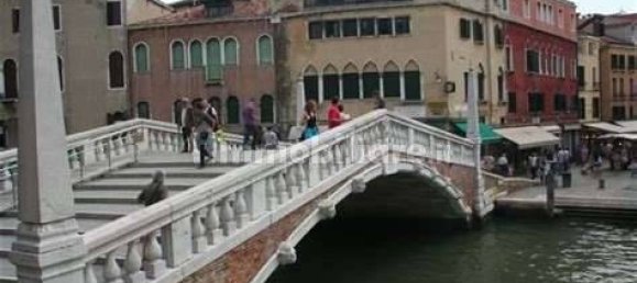 4 rooms Commercial property in Venice, Italy No. 61528 3