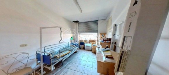 5 bedrooms House in Turin, Italy No. 297683 12