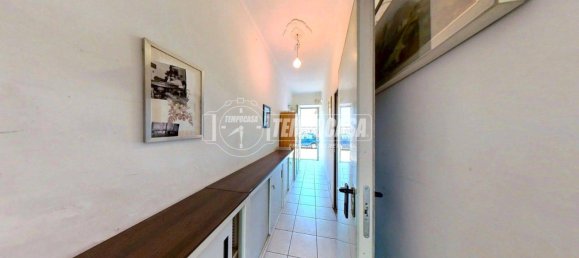 5 bedrooms House in Turin, Italy No. 297683 10